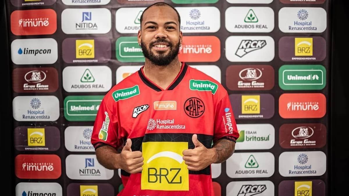 Pouso Alegre apresenta Claudinho, emprestado pelo Cruzeiro