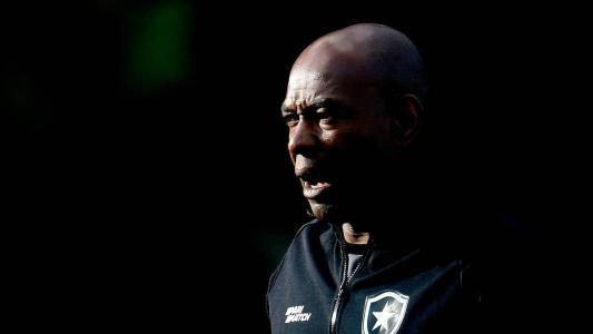 Cláudio Caçapa assumirá de forma definitiva o Molembeek, da Bélgica