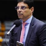 Relator do arcabouço fiscal é aliado de Lira e fez campanha para Bolsonaro