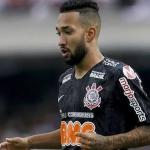Fluminense tenta a contratação de Clayson, ex-Corinthians