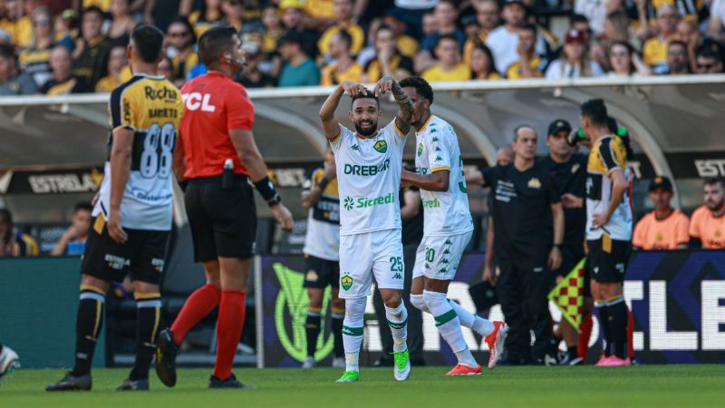 Destaque do Cuiabá projeta 'jogo complicado' contra o Cruzeiro, no Mineirão
