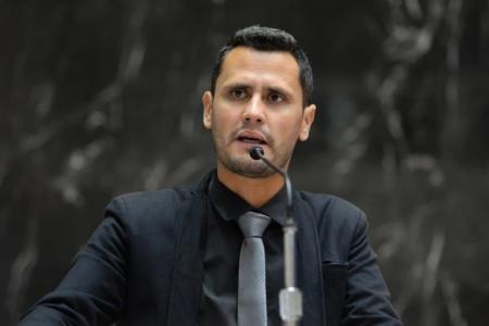 Real Time Big Data: Cleitinho Azevedo lidera pesquisa para governo de Minas