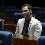 Cleitinho diz que ‘vai e vem’ não causa insegurança no eleitor: ‘Voltei mais forte’