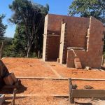 Casas de madeira: construtora é suspeita de abandonar obras em Capitólio, Ouro Preto e Serra do Cipó