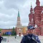 Situação da Rússia é extraordinária e criou rachaduras que não existiam antes, diz secretário de Estado dos EUA