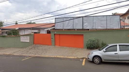 Clínica precisou ser evacuada na manhã desta segunda (26)
