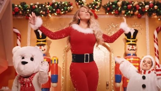 Clipe de 'All I Want for Christmas Is You'