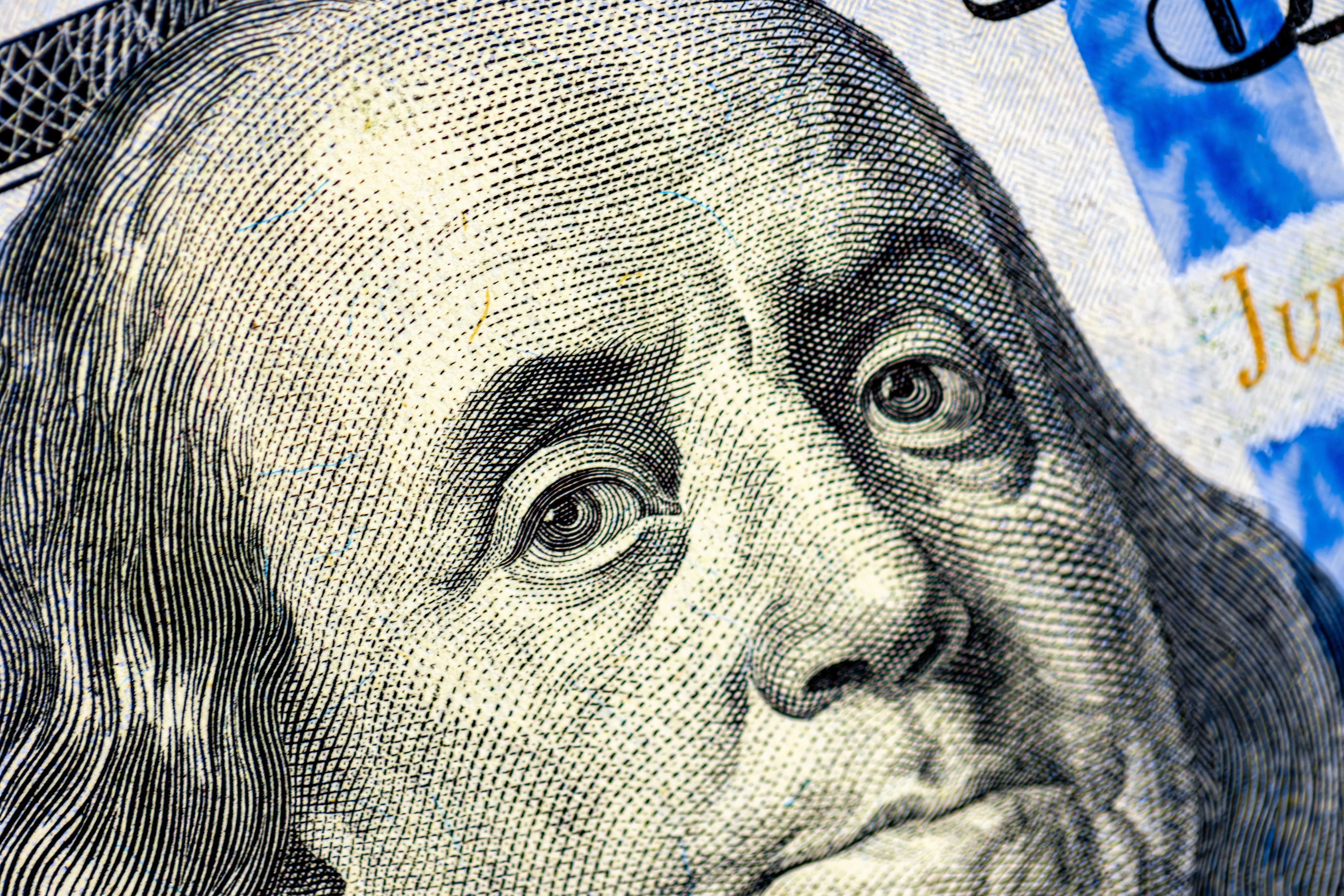 Dólar fecha em alta após Trump anunciar tarifas recíprocas; Brasil deve ser afetado