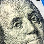 Dólar fecha em alta após Trump anunciar tarifas recíprocas; Brasil deve ser afetado