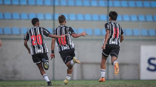 Clube deseja mesclar juventude e experiência para conseguir títulos e boas vendas