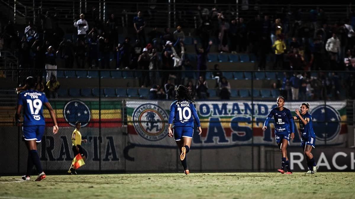 Cruzeiro x Corinthians: veja onde retirar ingressos gratuitos em Muriaé para as quartas do Brasileiro Feminino