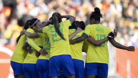 Clubes celebraram a convocação para a Seleção Brasileira Feminina