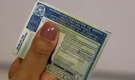 Deputados de SC aprovam CNH gratuita para fins profissionais; texto vai à sanção do governador | CNN Brasil