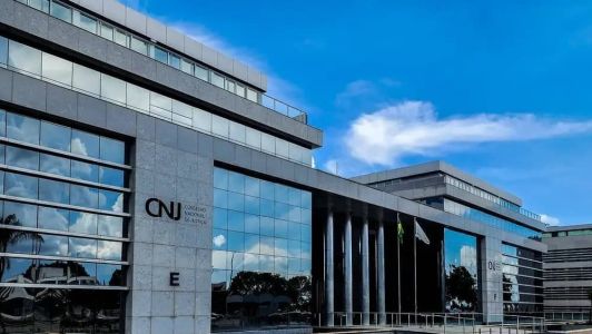 CNJ adverte juiz responsável por audiência de Mariana Ferrer
