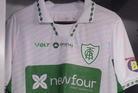 Uniforme do América com patrocínio 'tampão' para duelo com o Coritiba, pela Série B de 2025