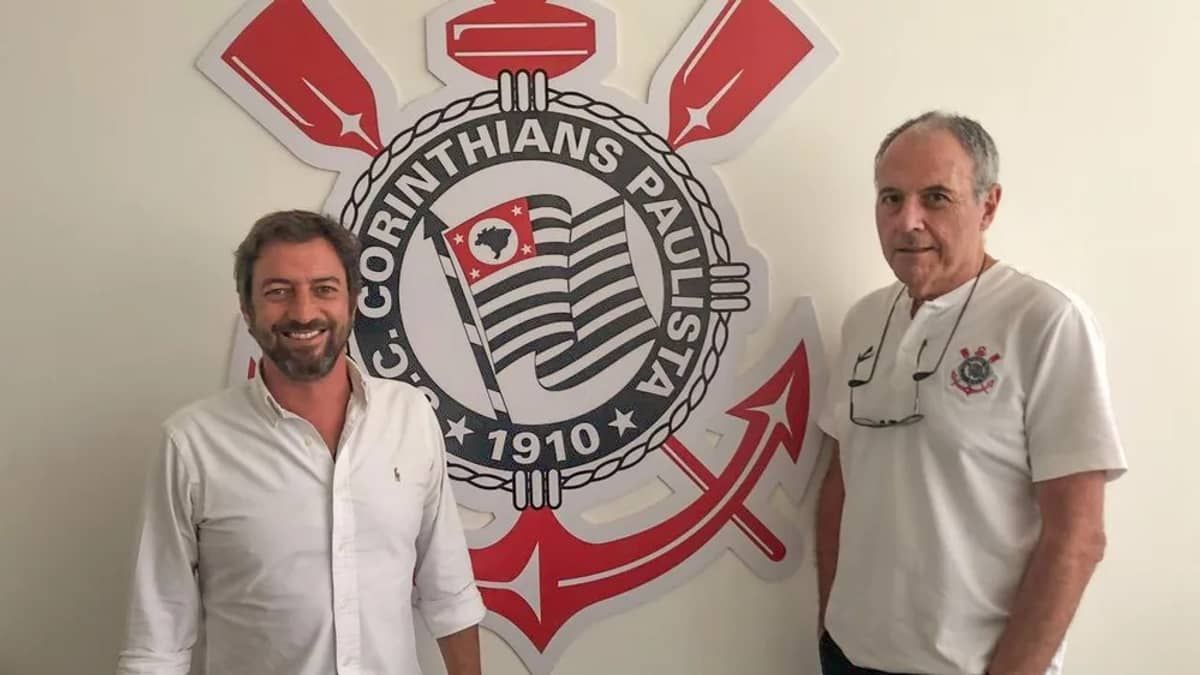 Em fim de gestão, José Colagrossi deixa o marketing do Corinthians