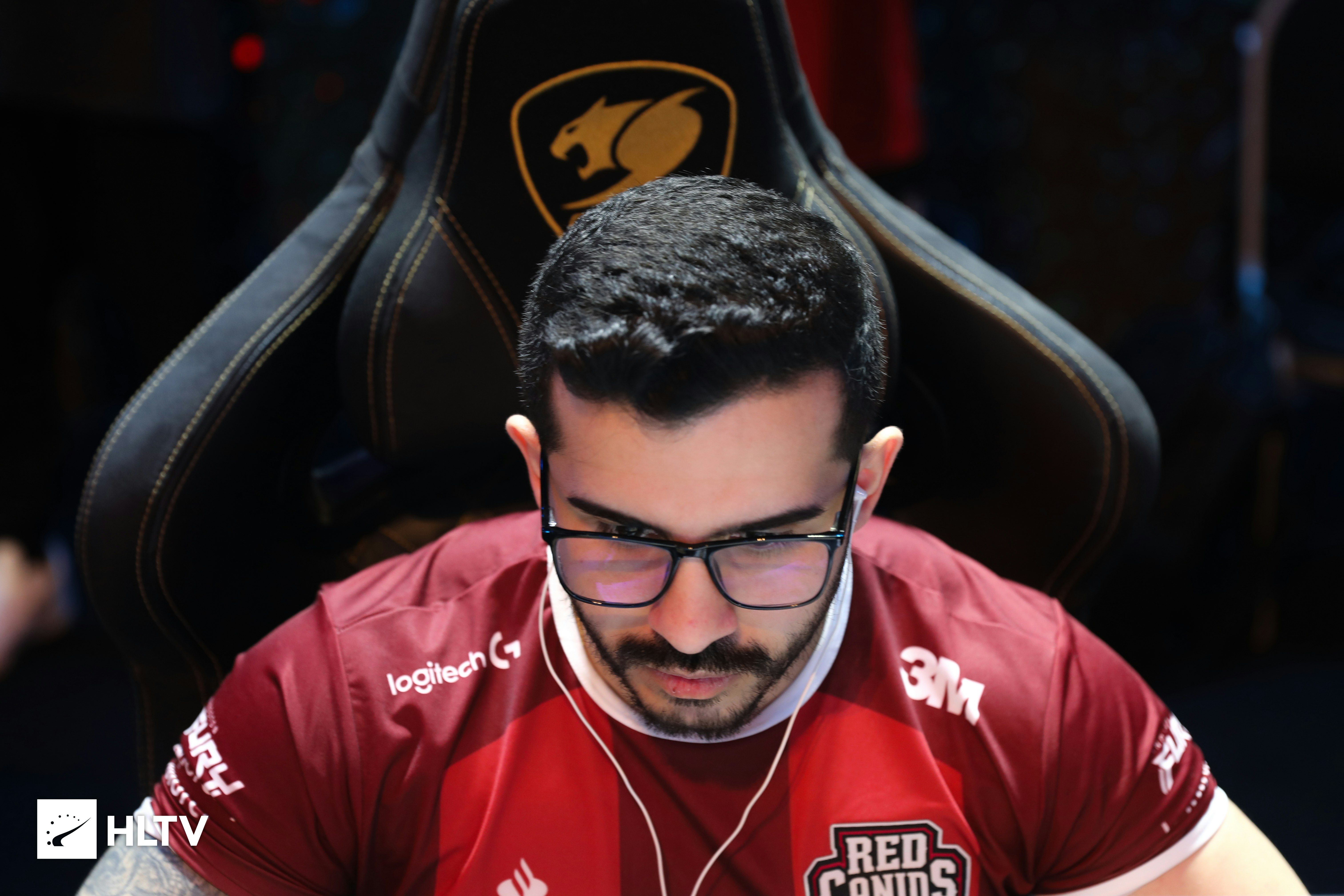 Equipes brasileiras estão a uma vitória dos playoffs da FiReLEAGUE Global Final