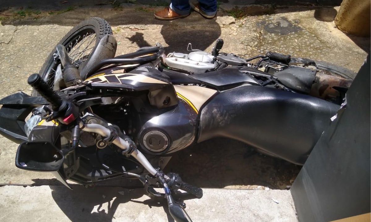 Motociclista fica gravemente ferido após acidente em Cataguases (MG)