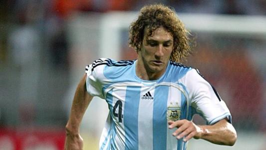 Coloccini durante partida pela Argentina