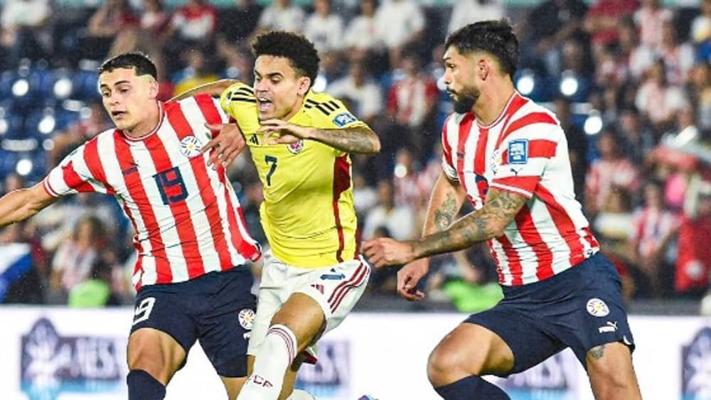 Colômbia vence o Paraguai fora de casa e cola na liderança das Eliminatórias