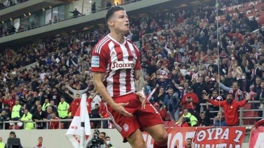 Colombiano marcou cinco gols e deu seis assistências na Grécia