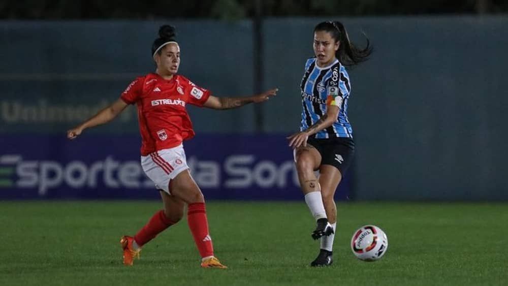Grêmio e Inter iniciam decisão do Gauchão Feminino nesta quarta
