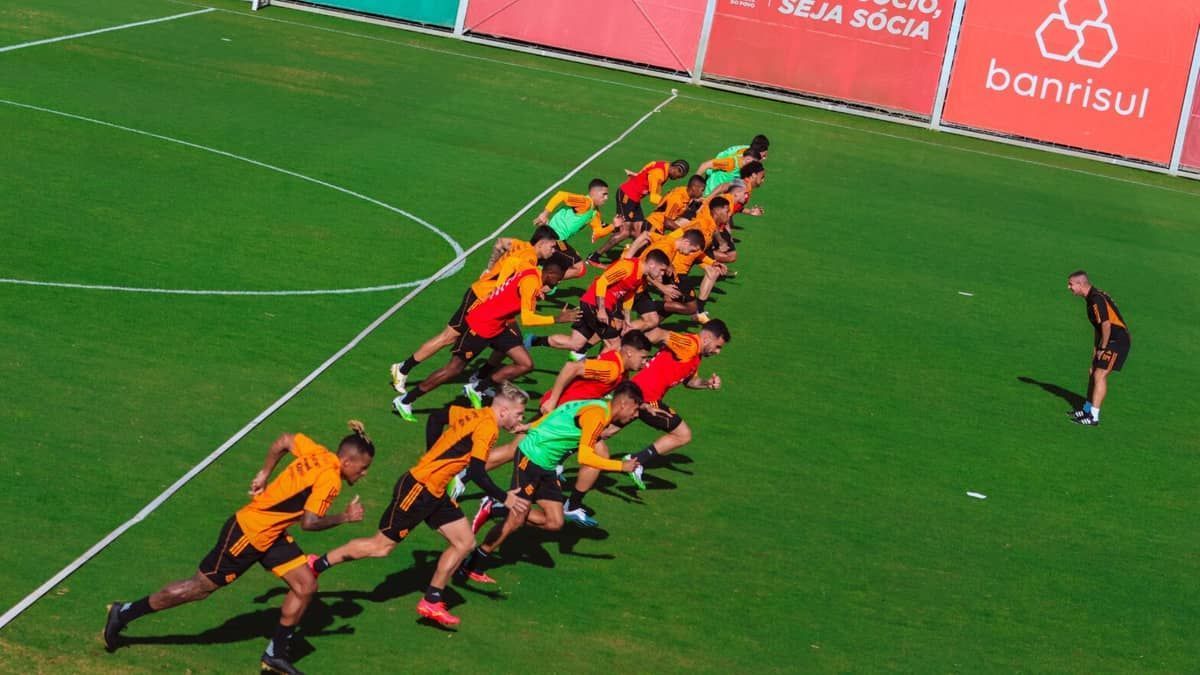 Após a eliminação na Libertadores, Inter tem clássico Gre-Nal no Brasileirão como desafio