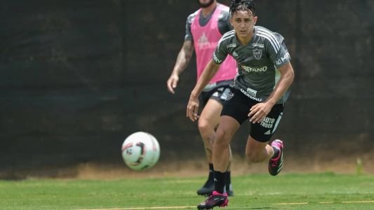 Com apenas 16 anos, o lateral-direito Vitor Gabriel será relacionado pela primeira vez, contra o Democrata-SL