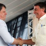 Quaest: Com Bolsonaro fora do pleito de 2026, 74% acham que ele devia apoiar o nome de Tarcísio