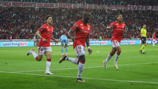 Com brilho de Enner Valencia, autor dos dois gols, o Inter chegou à semi da Libertadores