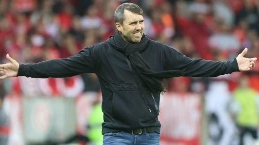Com Coudet, Internacional ainda não venceu no Brasileirão
