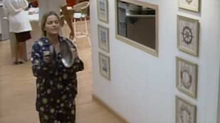 Com direito a "panelaço", Tina protagonizou uma polêmica no BBB2