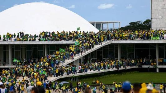 Com essa determinação do STF, agora restam presas 253 pessoas, sendo 67 mulheres e 186 homens.