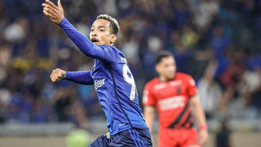 Com golaço, Matheus Pereira foi às redes pela 1ª vez com a camisa do Cruzeiro