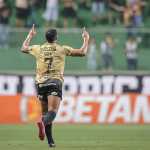 Hulk multiplica a camisa por 10 e chega a 70 gols pelo Atlético