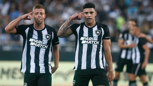 Com gols de Luis Henrique e Júnior Santos, Botafogo venceu o América no Nilton Santos