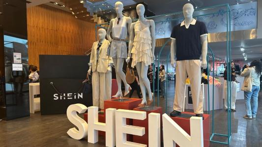 Loja pop-up montada pela Shein fica aberta até domingo (14) no Pátio Savassi, na Região Centro-Sul de Belo Horizonte