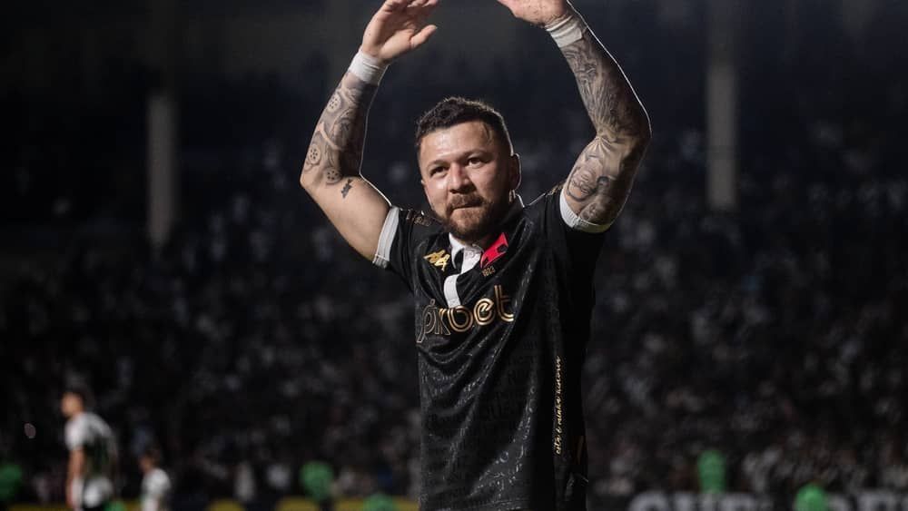 Rossidependência? Vasco aposta em retrospecto do atacante para voltar a vencer