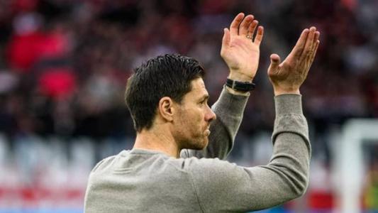 Comandados de Xabi Alonso venceram o RB Leipzig neste domingo pelo Alemão