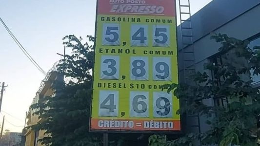 Combustível aumenta acima da incidência de impostos em alguns postos de BH