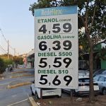 Sem anúncio de aumento, gasolina chega a R$ 6,39 em BH e pega motorista de surpresa: 'Difícil'