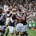 Vasco vence o Grêmio na estreia na Série A do Brasileiro, em São Januário