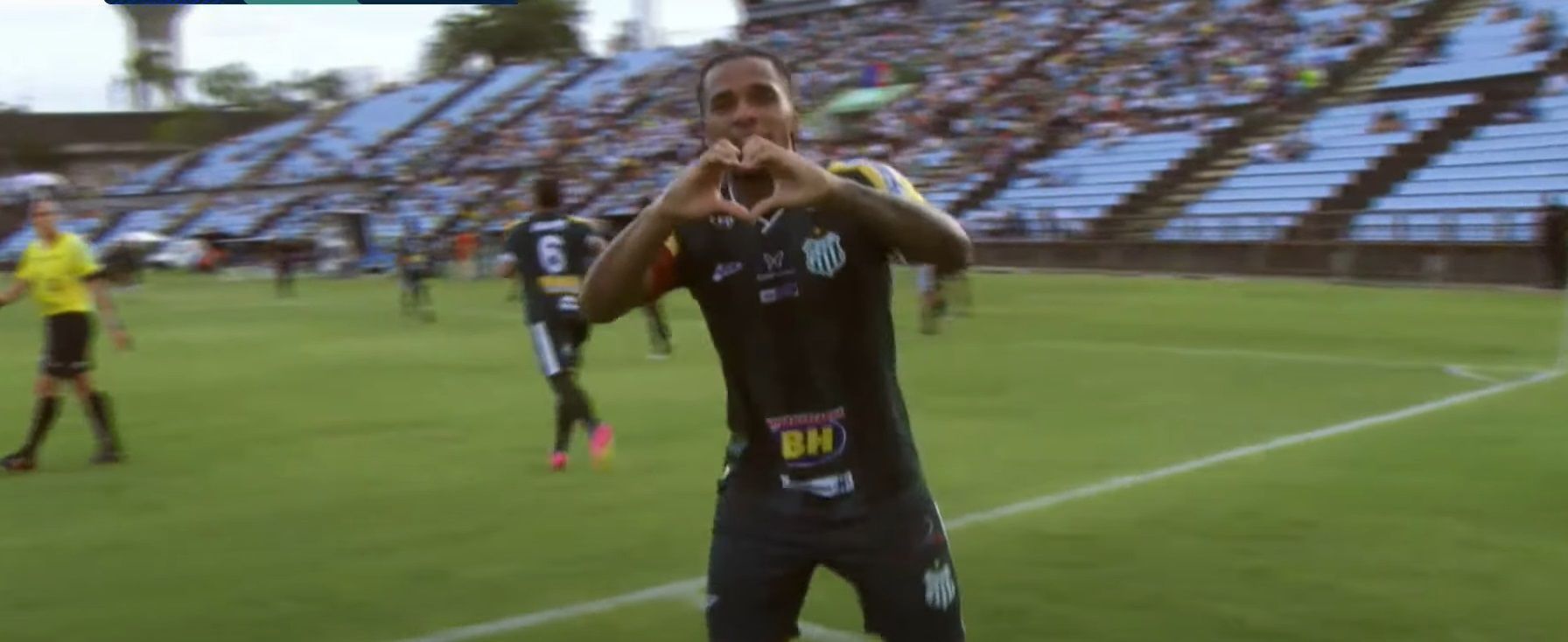 Uberlândia bate Ipatinga e alcança primeira vitória no Campeonato Mineiro