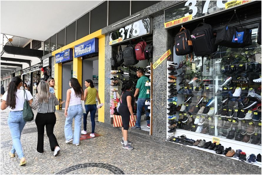 Comércio de BH poderá abrir no 7 de setembro; Feira Hippie será suspensa