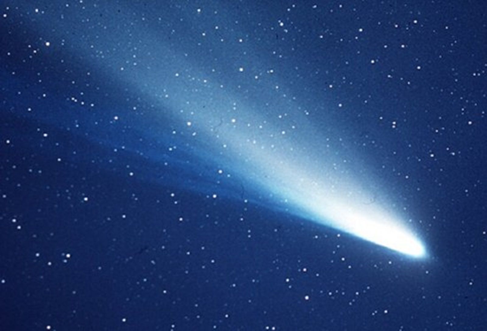 Cometa Halley atinge seu ponto mais distante do Sol no sábado (9); saiba mais
