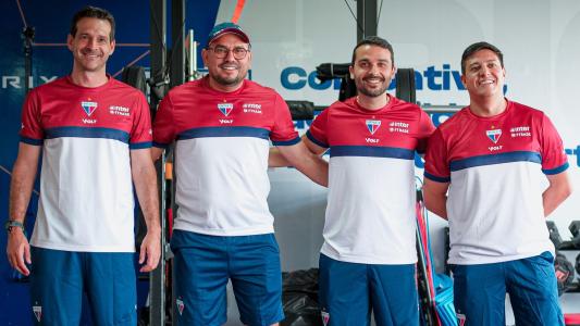 Membros da comissão de Thiago Carpini conhecem estrutura do Fortaleza