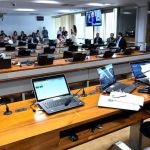 Comissão aprova projeto que garante passagens aéreas gratuitas para pessoas com deficiência