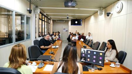 Comissão de Educação aprovou convocação da secretária Ângela Dalben para reunião na próxima semana