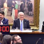 O que é a PEC da Anistia e quais as controvérsias sobre a proposta? 