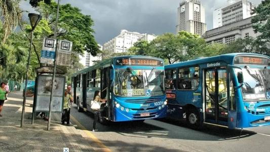 Comissão iniciou nesta quinta-feira (13) análise sobre suspensão do contrato das empresas de ônibus em BH